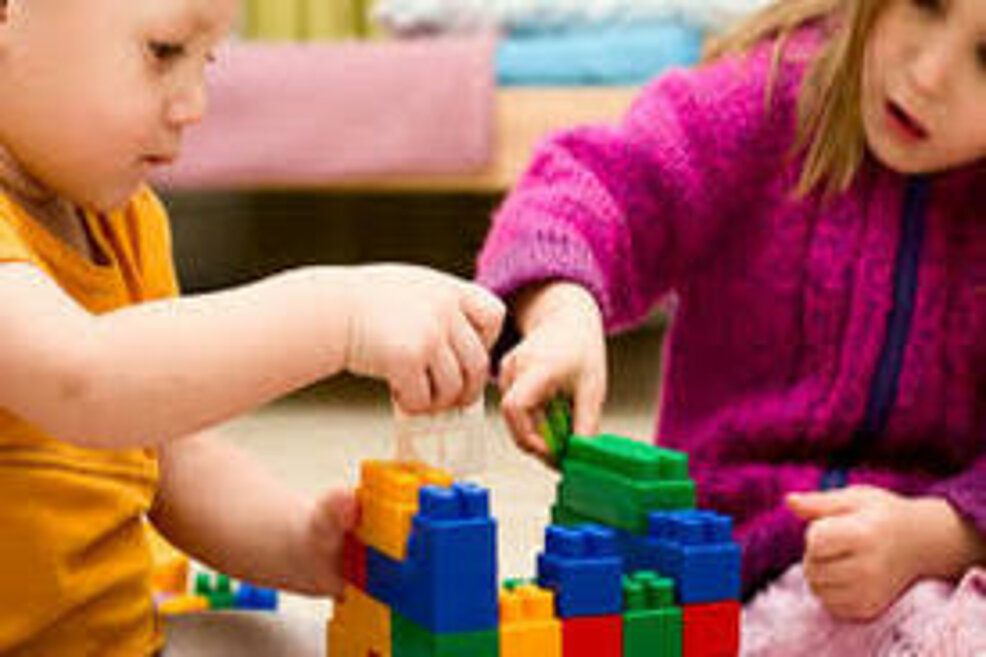 Logo assistante maternelle/crèche